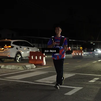 Runner Photo 6056299