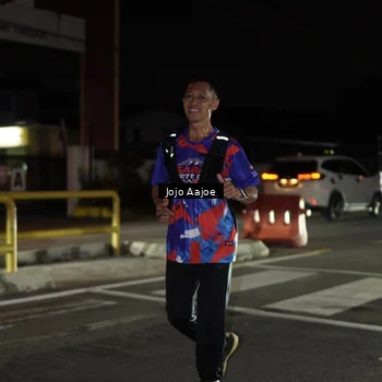 Runner Photo 6056304