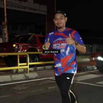 Runner Photo 6056307