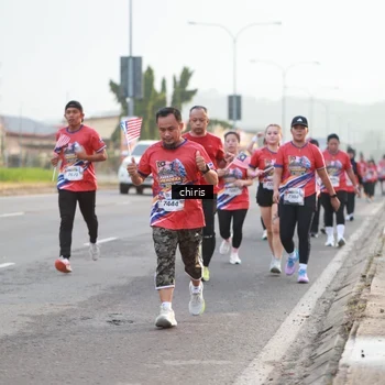 Runner Photo 6056308