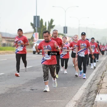 Runner Photo 6056323