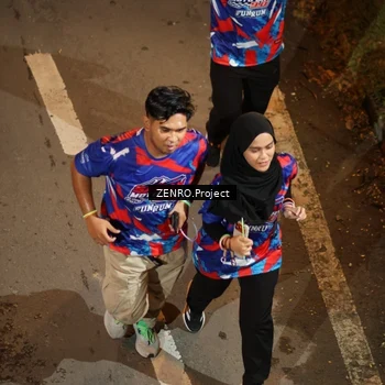 Runner Photo 6056344