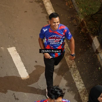 Runner Photo 6056346