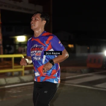 Runner Photo 6056371