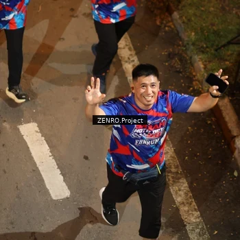 Runner Photo 6056377