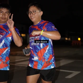 Runner Photo 6056400