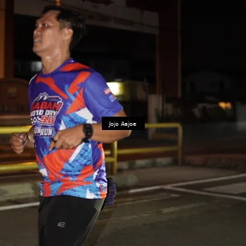 Runner Photo 6056442