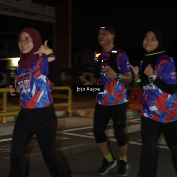 Runner Photo 6056525
