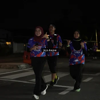 Runner Photo 6056530