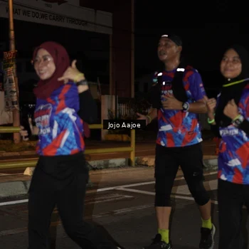 Runner Photo 6056537