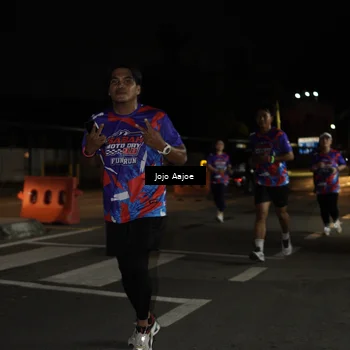 Runner Photo 6056547