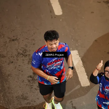 Runner Photo 6056556