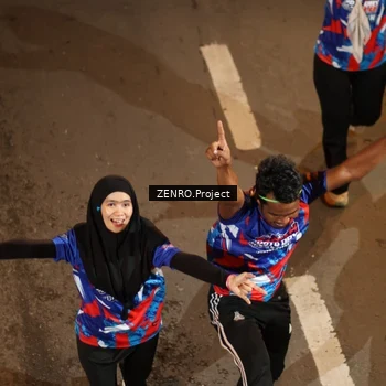 Runner Photo 6056565
