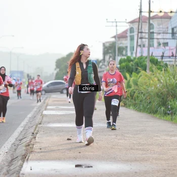 Runner Photo 6056623
