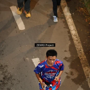 Runner Photo 6056624
