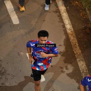 Runner Photo 6056626