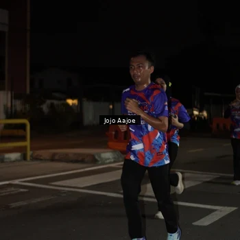 Runner Photo 6056645