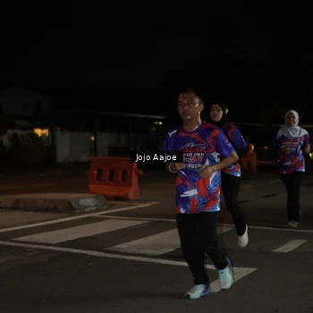 Runner Photo 6056656