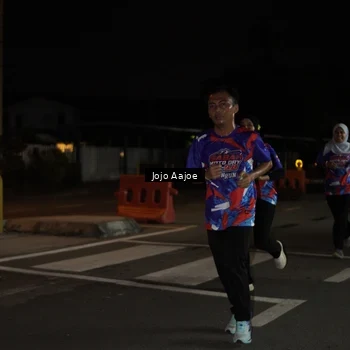 Runner Photo 6056658