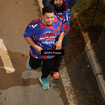 Runner Photo 6056682