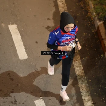 Runner Photo 6056692