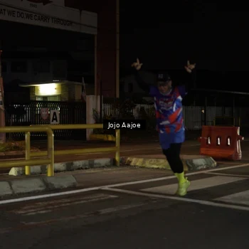 Runner Photo 6056716