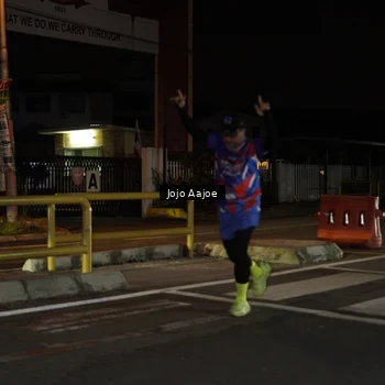 Runner Photo 6056723