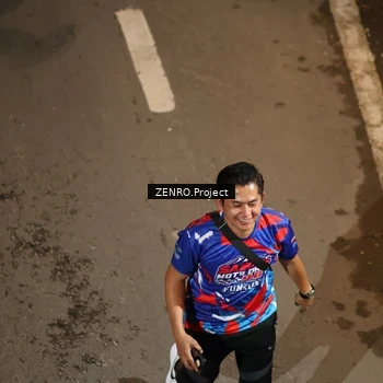 Runner Photo 6056730