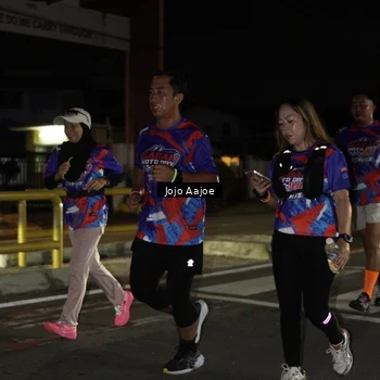 Runner Photo 6056739