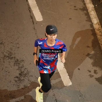Runner Photo 6056750