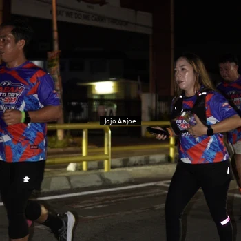 Runner Photo 6056755