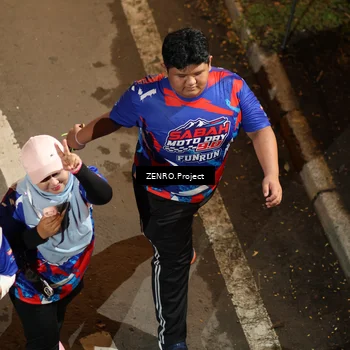 Runner Photo 6056771