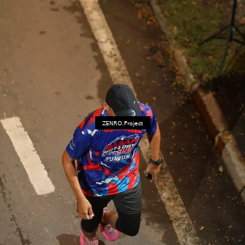 Runner Photo 6056772