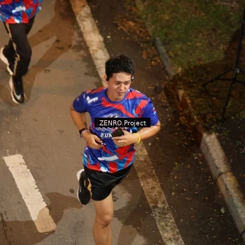 Runner Photo 6056798