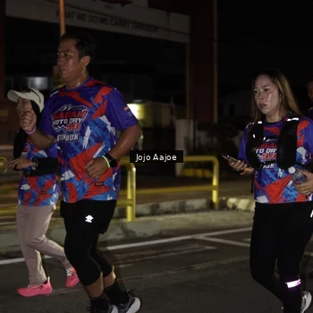 Runner Photo 6056803