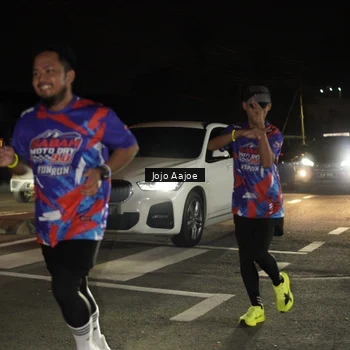 Runner Photo 6056861