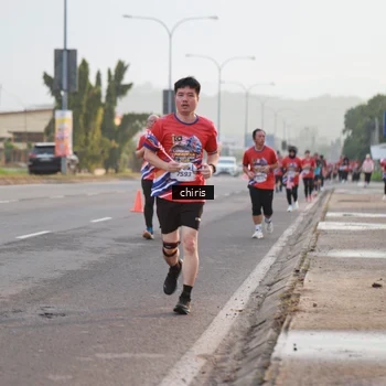 Runner Photo 6056862