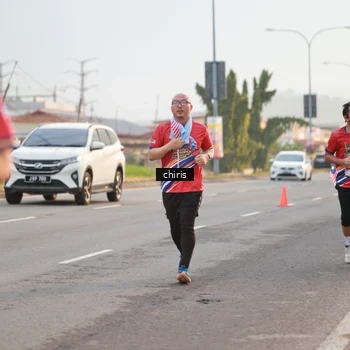 Runner Photo 6056879