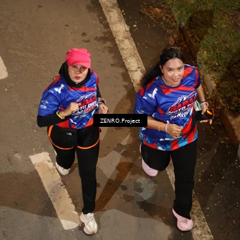 Runner Photo 6056924