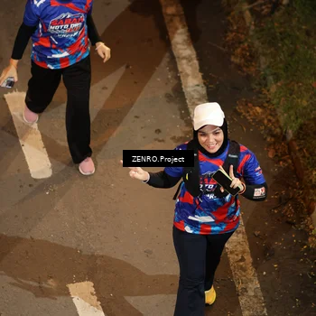 Runner Photo 6056936