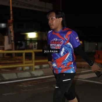 Runner Photo 6057049