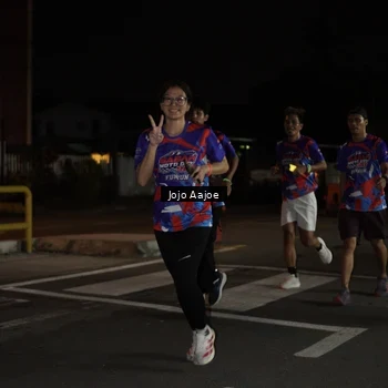 Runner Photo 6057065