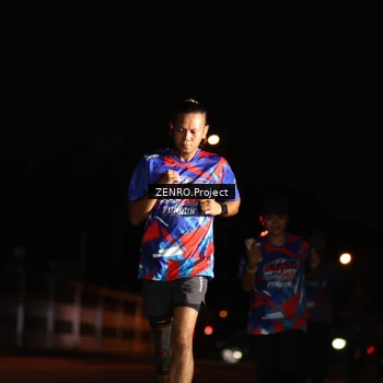Runner Photo 6057072