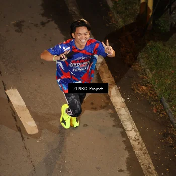 Runner Photo 6057096