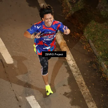Runner Photo 6057119