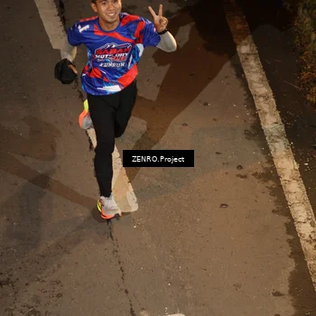 Runner Photo 6057174