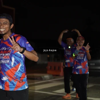 Runner Photo 6057239