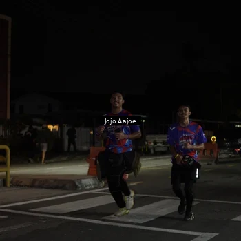 Runner Photo 6057242