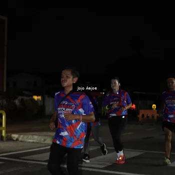 Runner Photo 6057301