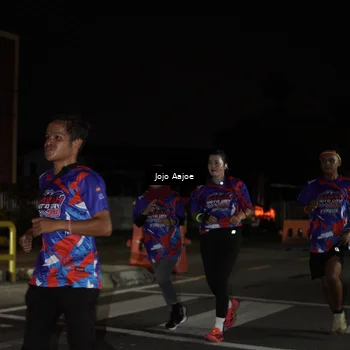 Runner Photo 6057309